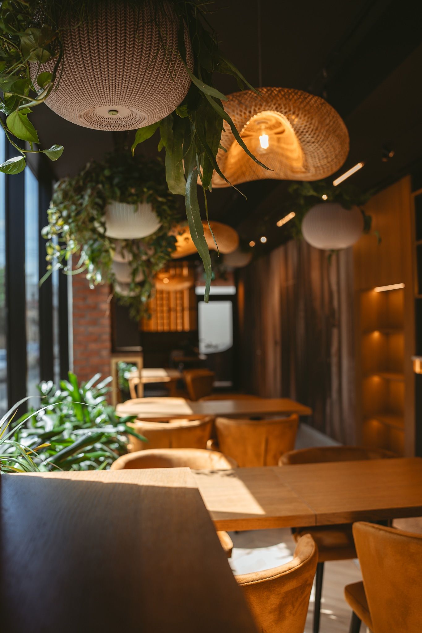 Premium interior design Bricks - A Culinary Oasis in the Heart of the City Oradea Romania Davidsign - 3