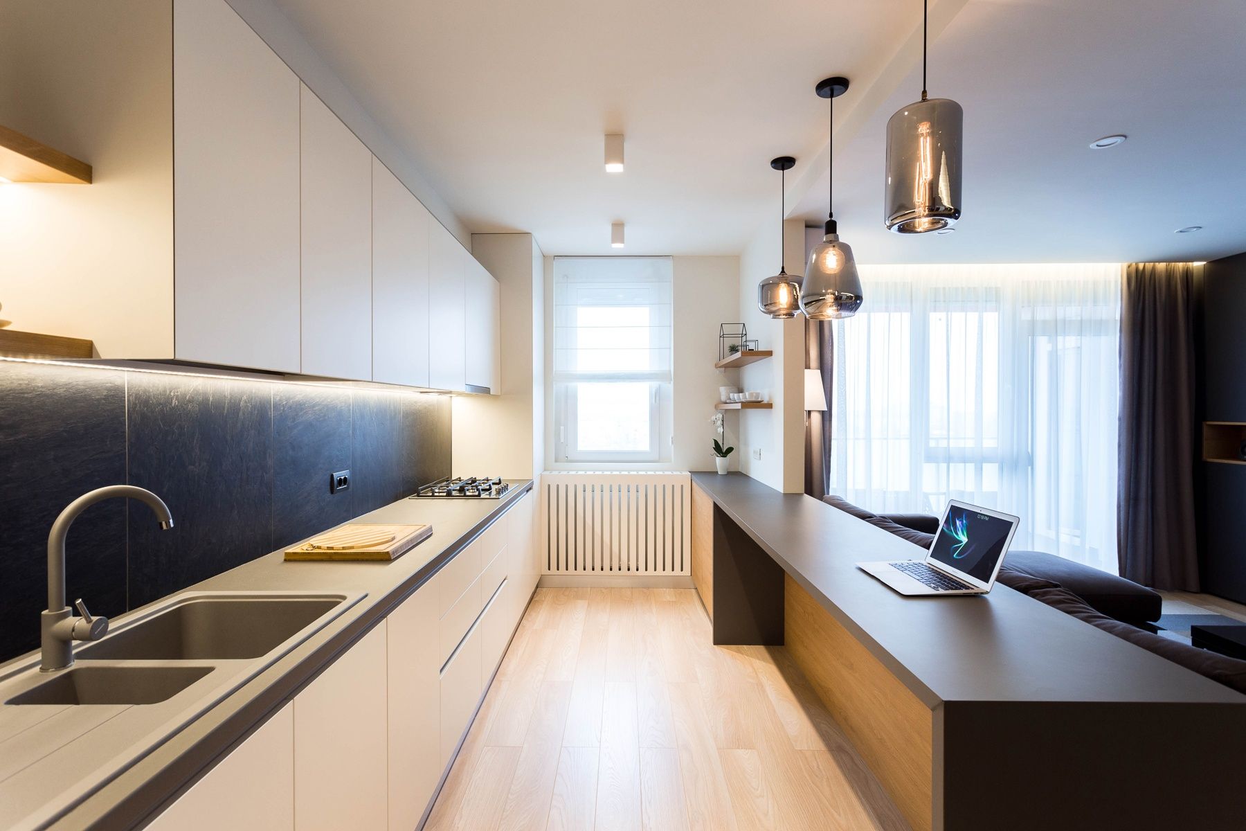 Design interior Dark &amp; Cozy 2-Room Apartment Oradea România Davidsign - 2